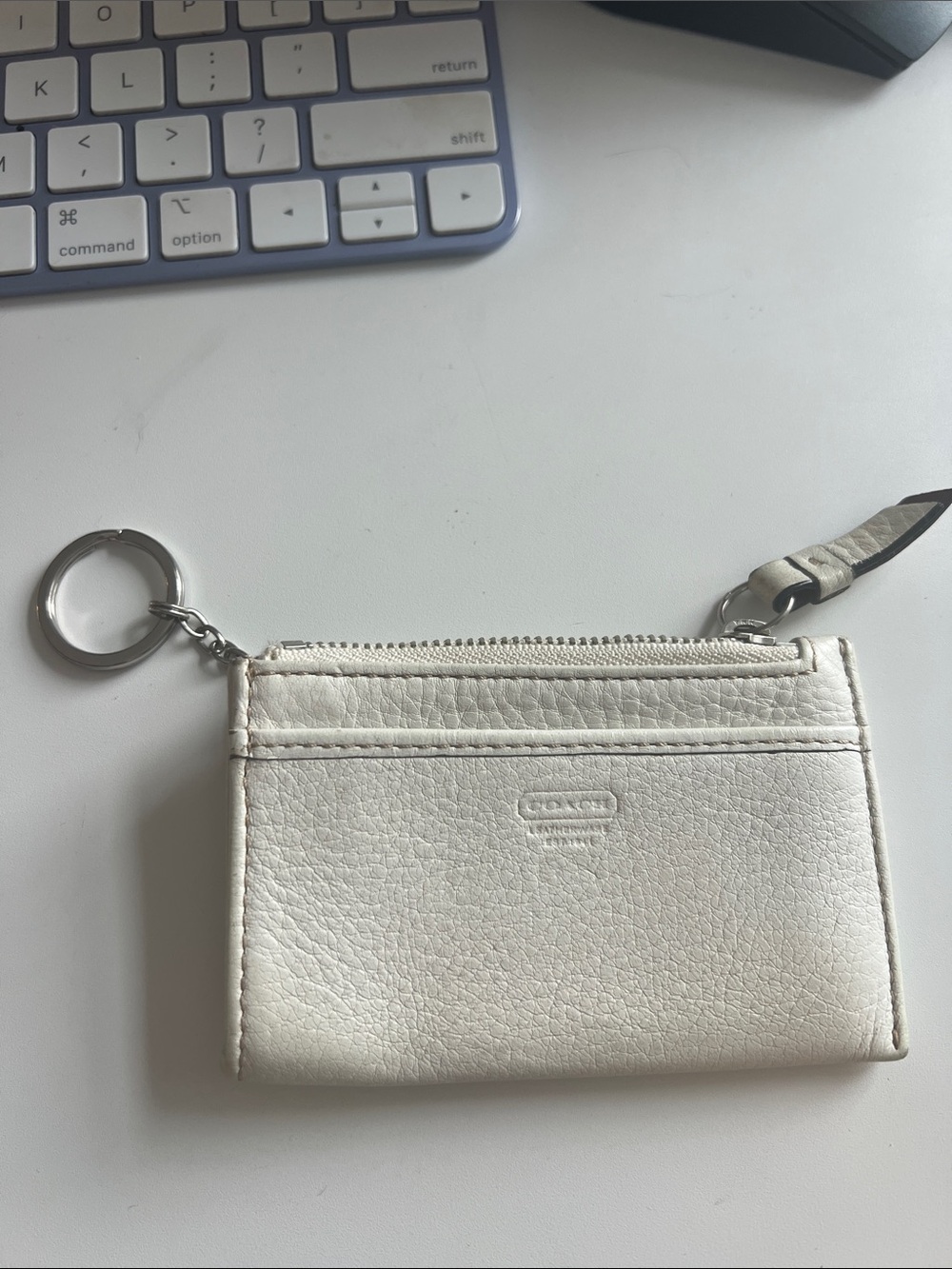 COACH Authentic Zip Card Case (w lilac interior)